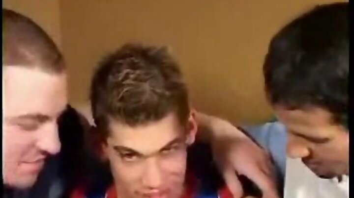 Aroused for his first 3some
