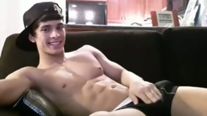 Hunk cums