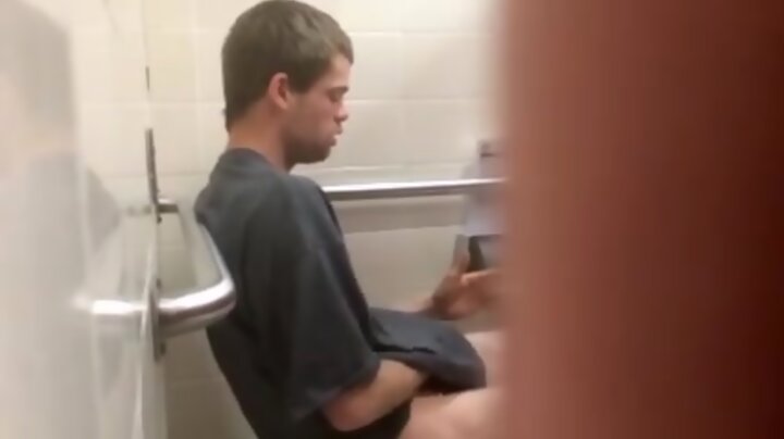 Str8 Spy Men In Public Toilet