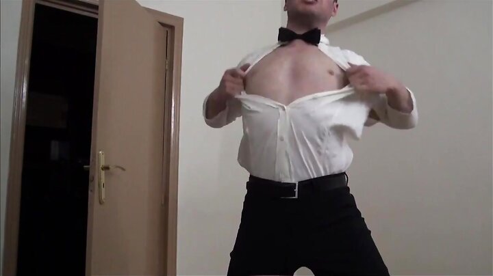 Waiter hulk