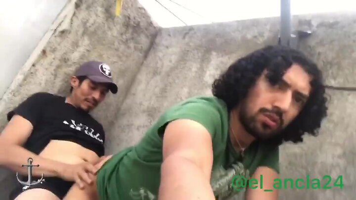 Con tequila sabe mejor