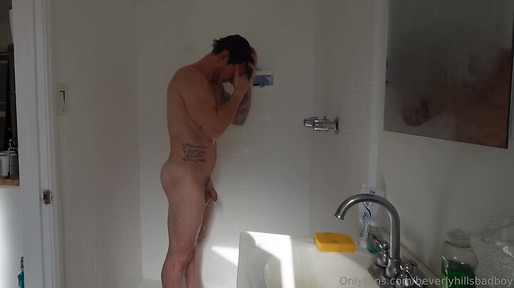 Muscled irishmen on a celtic iron: a wild webcam adventure with pornstars